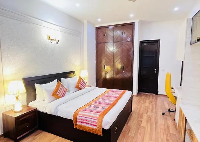 The South Manor Residency Near Aiims Hospital New Delhi Hotel